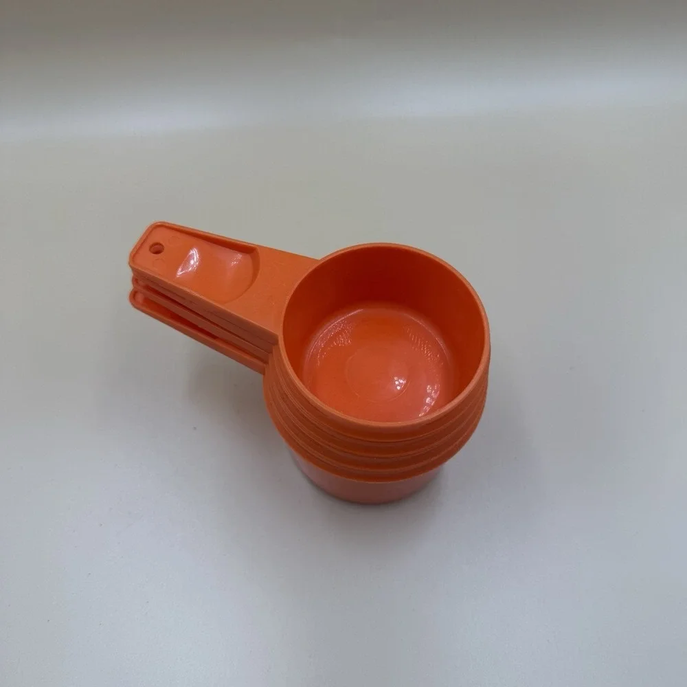 Vintage Tupperware Measuring Cups Set of 4 Missing 1 Cup Orange Retro Kitchen